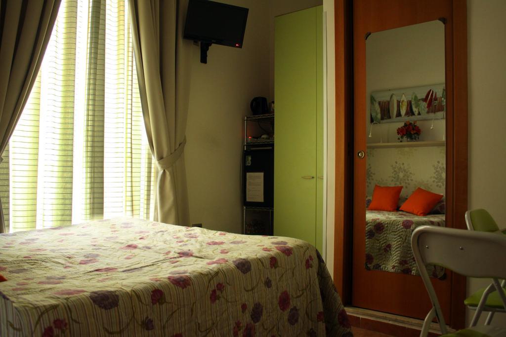 B&B Napoli Plebiscito Habitación foto