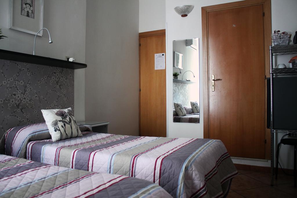 B&B Napoli Plebiscito Habitación foto